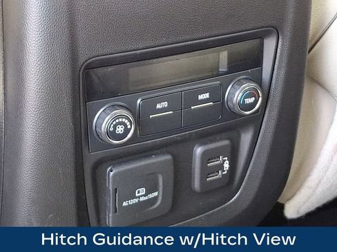 Used 2021 Buick Enclave Essence w/ Sound and Sites Package AWD/4WD image 19