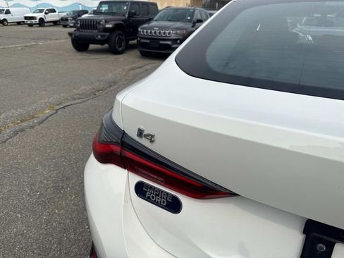 Used 2024 BMW i4 xDrive40i image 5