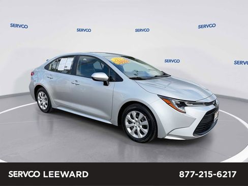 Used 2023 Toyota Corolla LE image 1