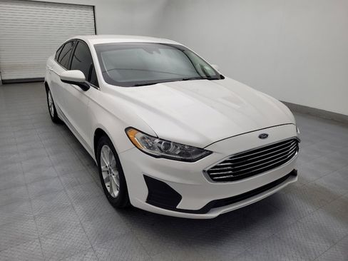 Used 2019 Ford Fusion SE image 13