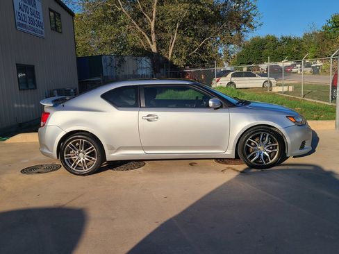 Used 2012 Scion tC image 2