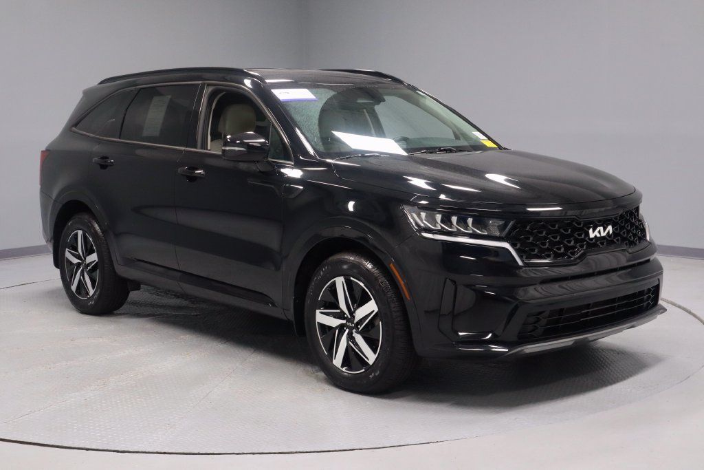 Used 2022 Kia Sorento S FWD image 1