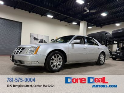 Used 2009 Cadillac DTS w/ Trunk Convenience Package