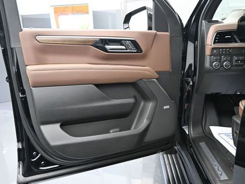 New 2026 Chevrolet Tahoe High Country image 13