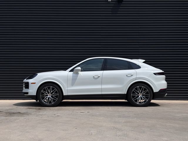 Certified 2026 Porsche Cayenne Coupe AWD/4WD image 2