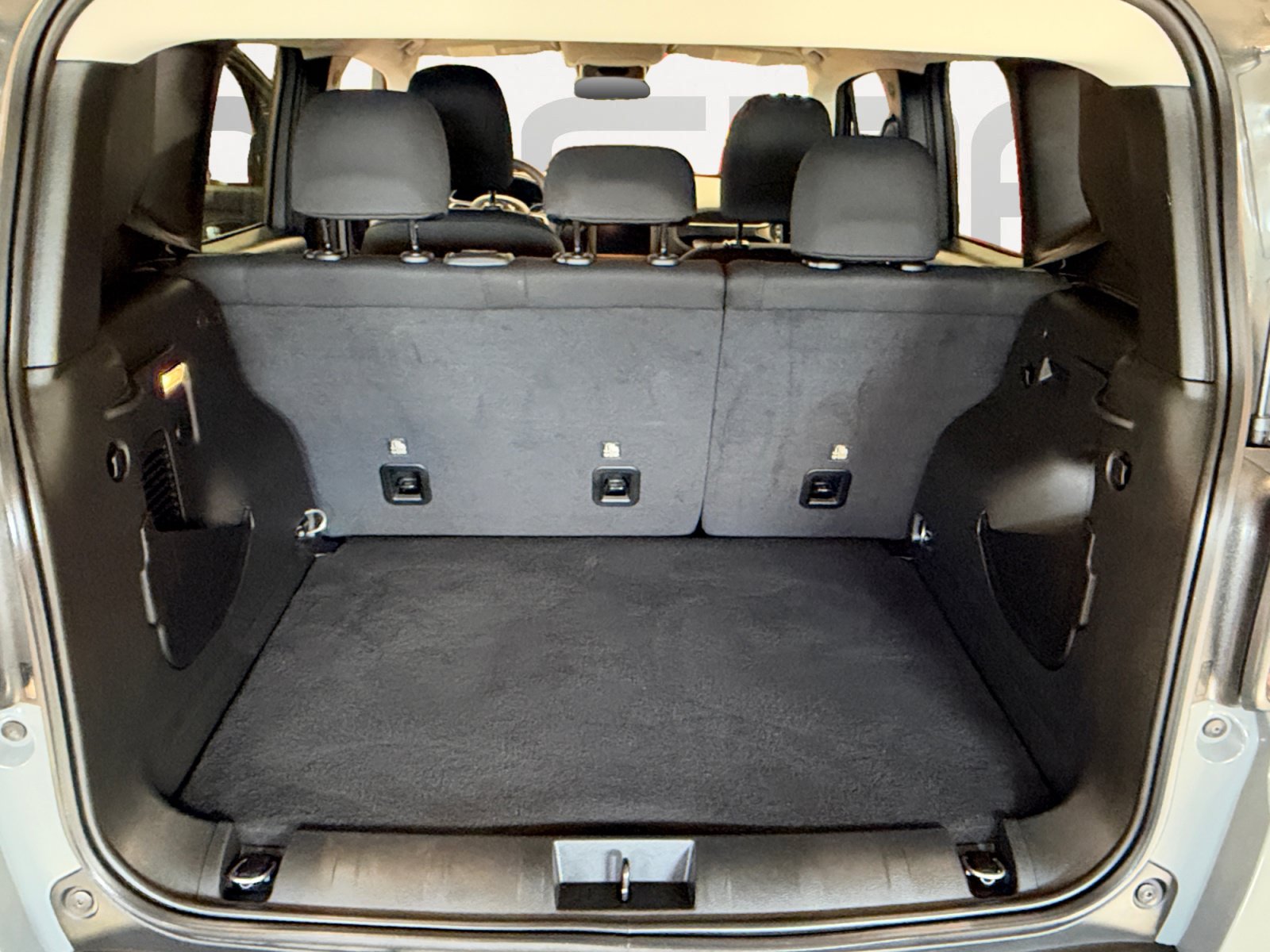 Used 2023 Jeep Renegade Latitude AWD/4WD image 14