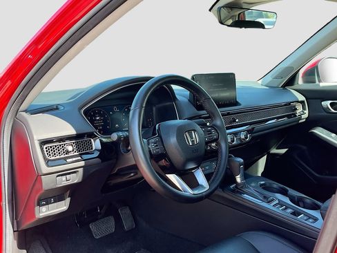Used 2024 Honda Civic Touring image 9