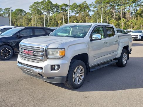 Used 2017 GMC Canyon SLT w/ Driver Alert Package image 3