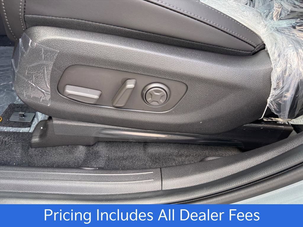New 2027 Kia Carnival SX FWD image 13
