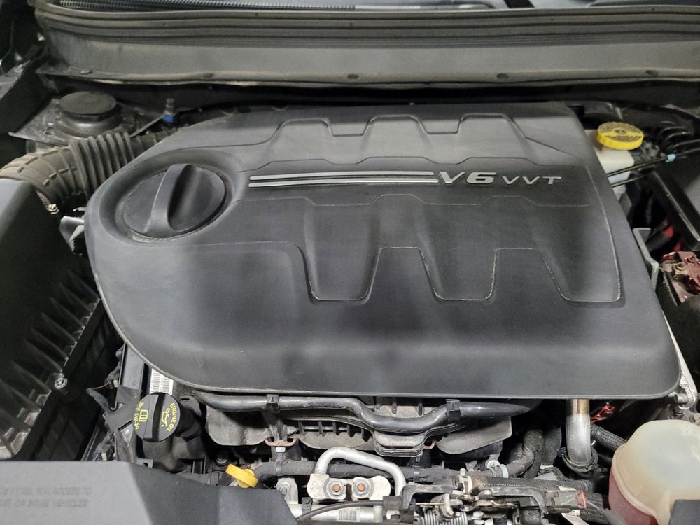 Used 2020 Jeep Cherokee Latitude Plus AWD/4WD image 30