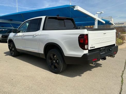 New 2026 Honda Ridgeline Black Edition image 4