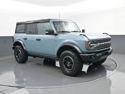 Used 2022 Ford Bronco Badlands AWD/4WD image 3
