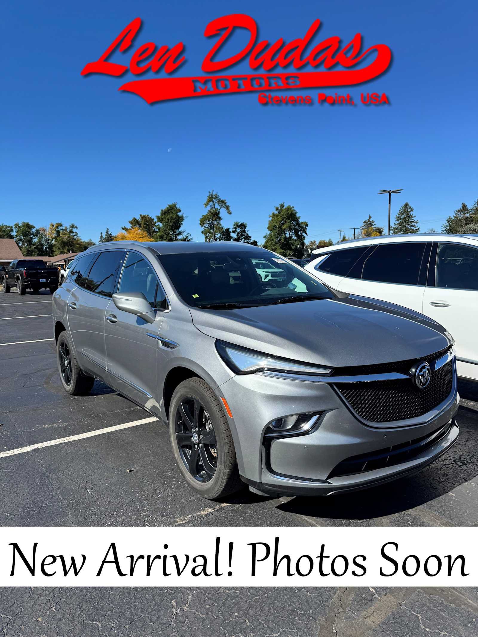 Used 2024 Buick Enclave Essence w/ Sport Touring Edition AWD/4WD image 1