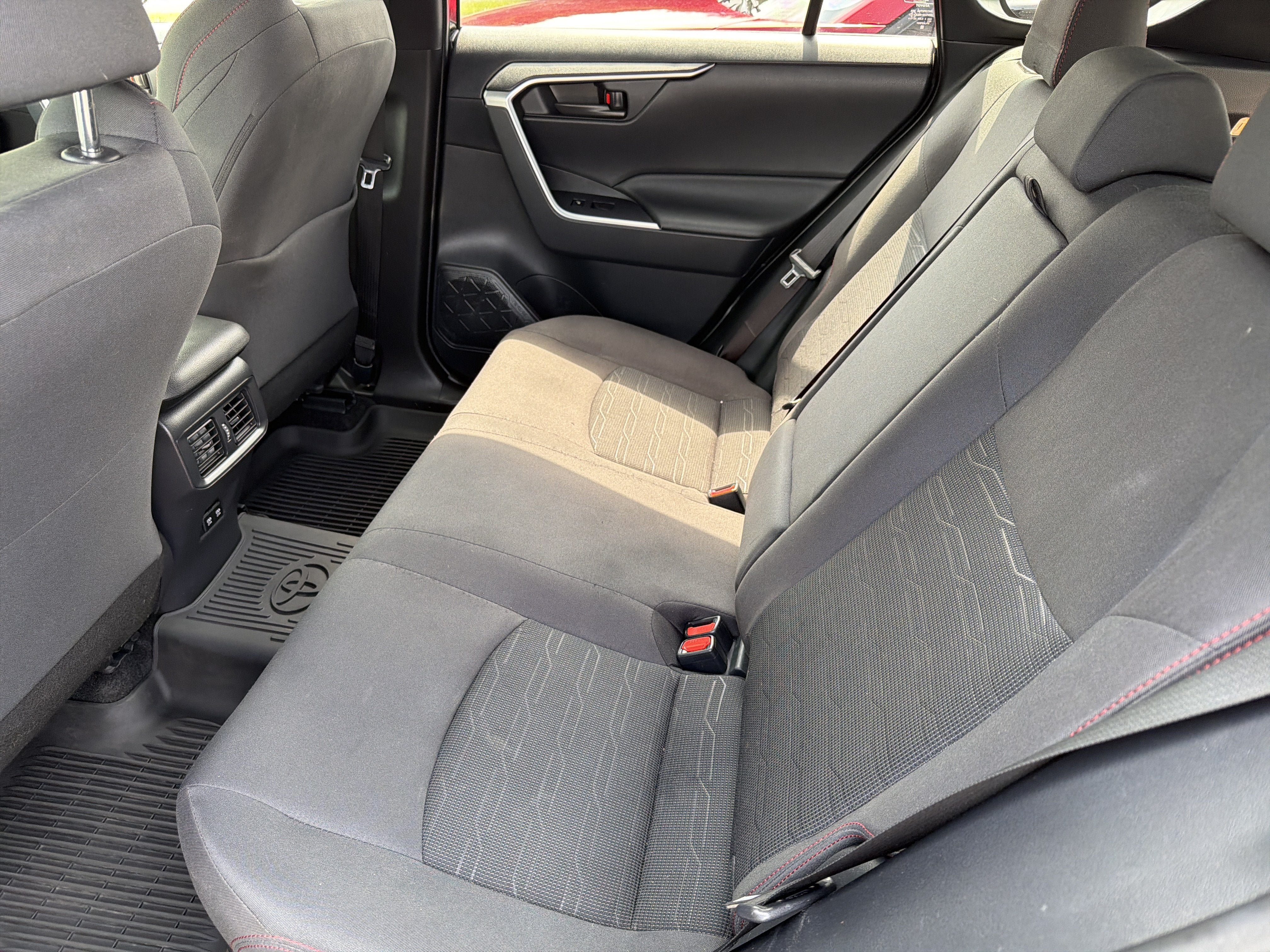 Used 2021 Toyota RAV4 SE w/ Weather & Moonroof Package AWD/4WD image 24