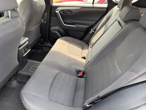 Used 2021 Toyota RAV4 SE w/ Weather & Moonroof Package AWD/4WD image 24