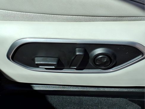 New 2026 Jeep Grand Wagoneer Limited AWD/4WD image 16