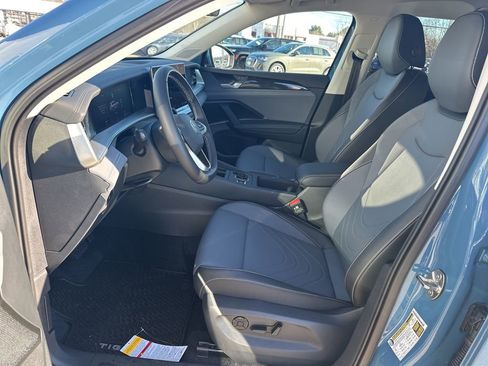 New 2026 Volkswagen Tiguan SE image 10
