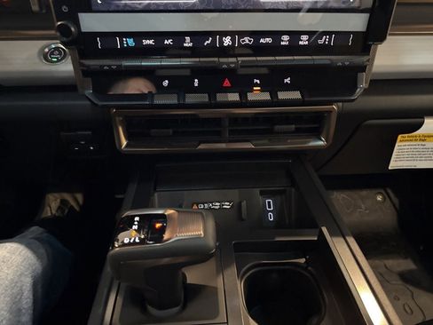 New 2025 GMC Hummer EV 3X image 27