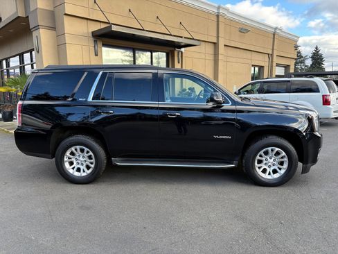 Used 2015 GMC Yukon SLT w/ Open Road Package image 8