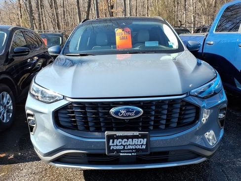 New 2024 Ford Escape SE w/ PHEV Premium Package FWD image 2