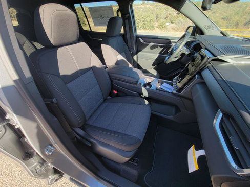 New 2026 GMC Acadia Elevation image 15