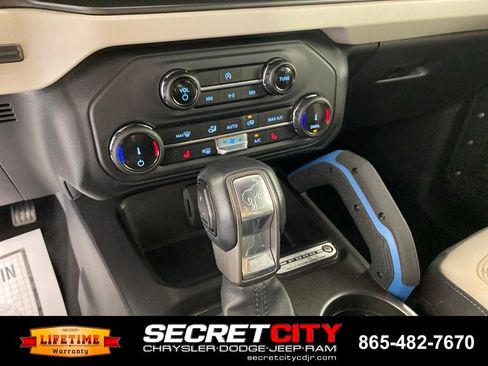 Used 2022 Ford Bronco Wildtrak AWD/4WD image 21