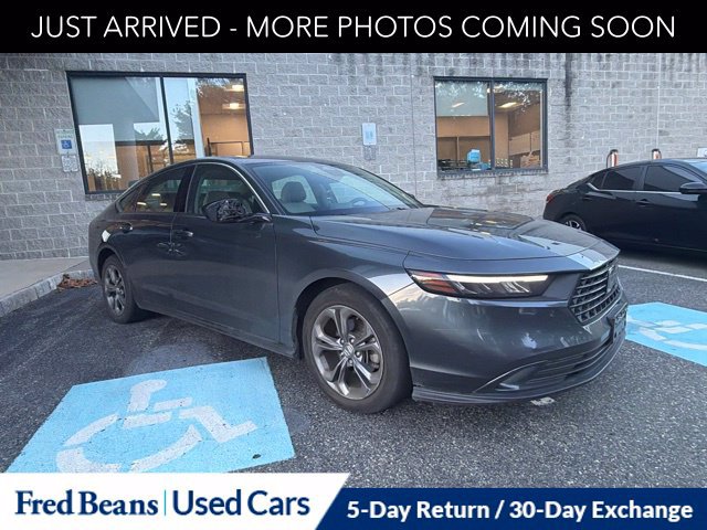 Used 2023 Honda Accord EX image 1
