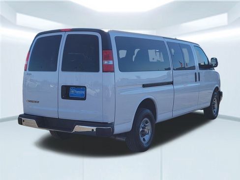 Used 2024 Chevrolet Express 3500 LT w/ LT Preferred Equipment Group image 6