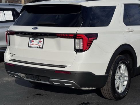 Used 2025 Ford Explorer Active w/ Active Comfort Package image 45