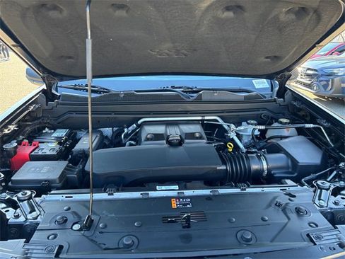 Used 2023 Chevrolet Colorado Trail Boss image 28
