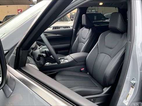 New 2026 INFINITI QX60 Luxe FWD image 11