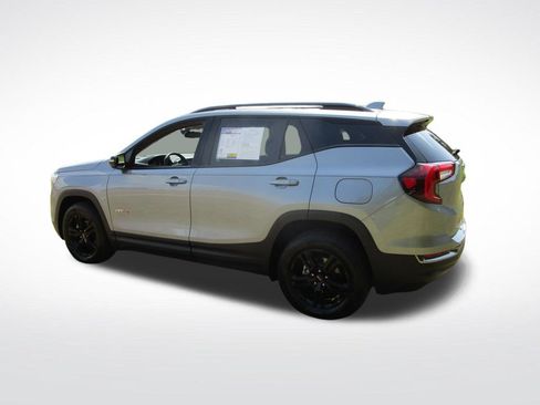 Used 2024 GMC Terrain AT4 AWD/4WD image 4
