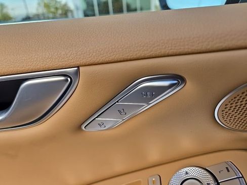 Used 2025 Genesis G80 2.5T image 19