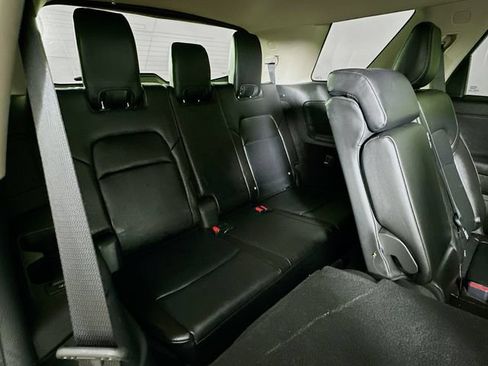Used 2022 Nissan Pathfinder SL AWD/4WD image 10