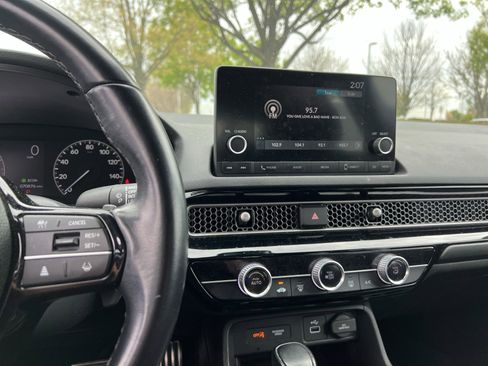 Used 2022 Honda Civic Sport image 32