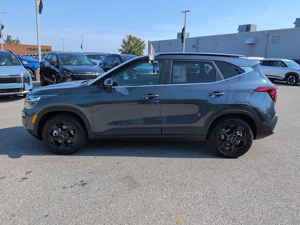 Used 2026 Kia Seltos EX w/ EX Sunroof Package AWD/4WD image 4