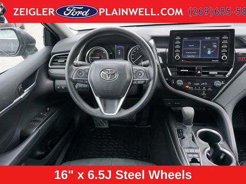 Used 2024 Toyota Camry LE FWD image 12