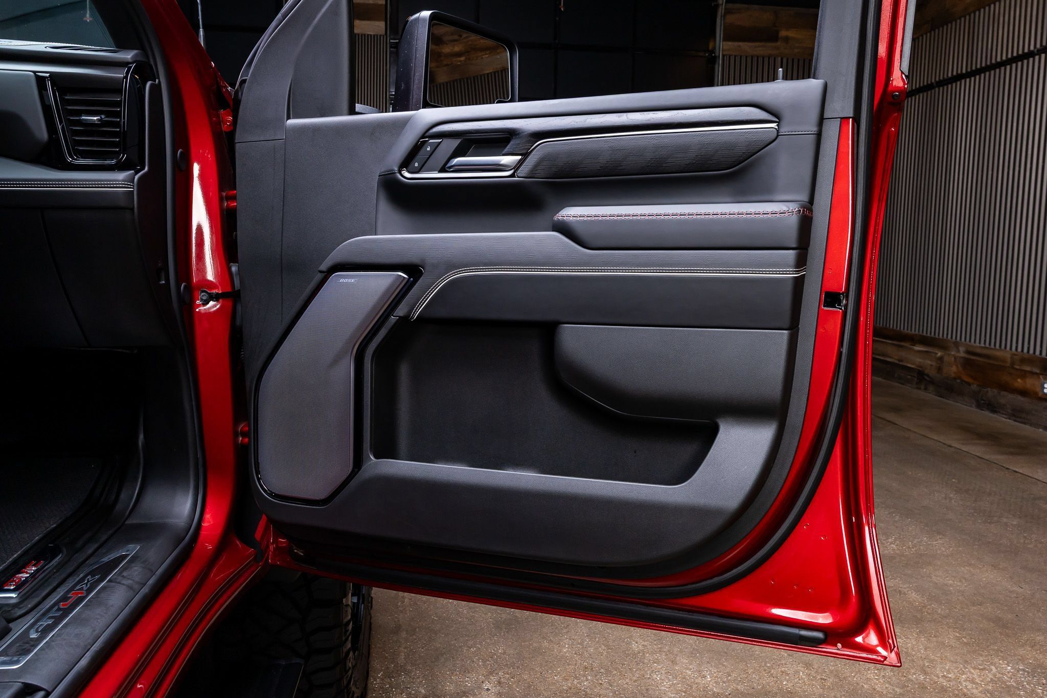 Used 2025 GMC Sierra 2500 AT4X AWD/4WD image 38
