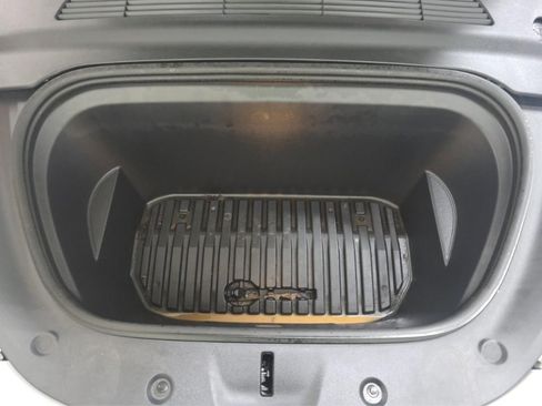 Used 2022 Tesla Model Y Performance AWD/4WD image 18