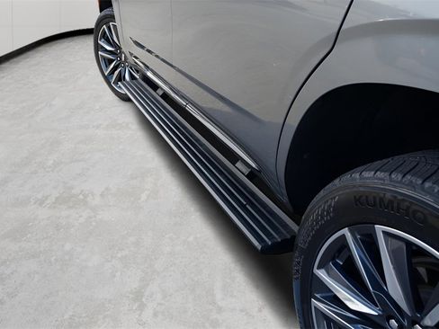 Used 2021 Cadillac Escalade Sport w/ Driver Assist Tech Package image 10