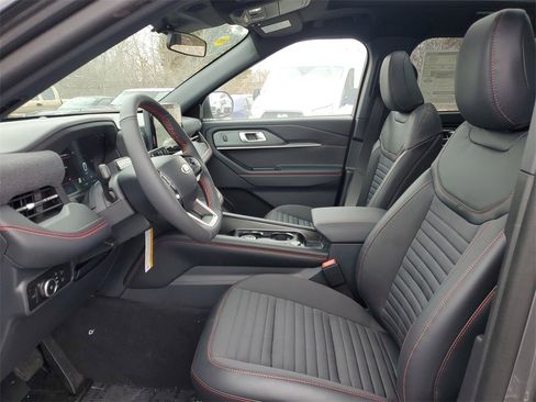 New 2026 Ford Explorer ST-Line image 6