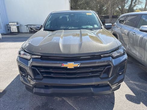 Used 2024 Chevrolet Colorado LT w/ LT Convenience Package image 2