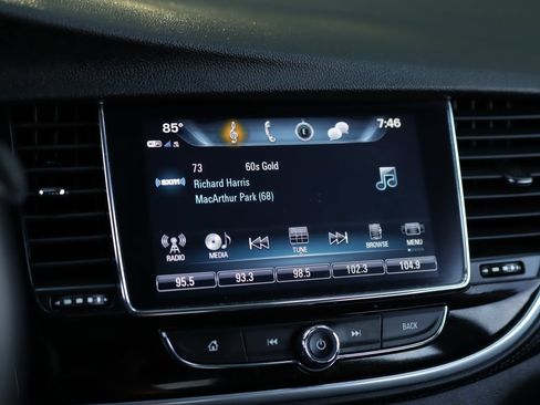 Used 2021 Buick Encore Preferred w/ Safety Package II AWD/4WD image 12
