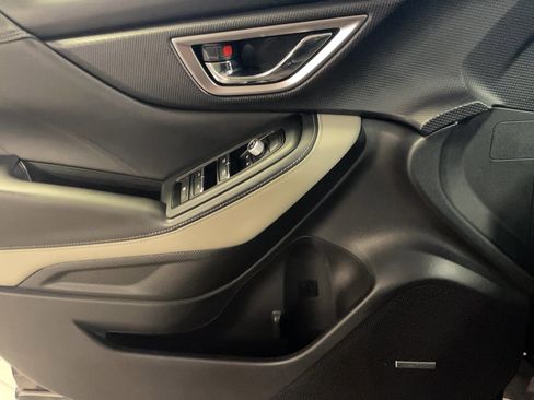Used 2022 Subaru Forester Limited image 9