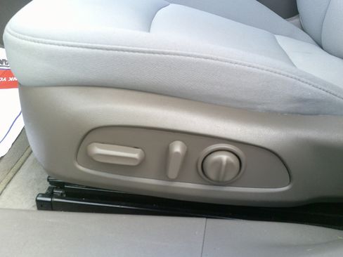 Used 2023 Chevrolet Malibu LT FWD image 15