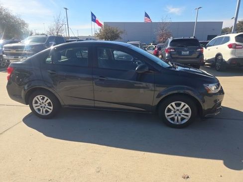 Used 2017 Chevrolet Sonic LS image 2