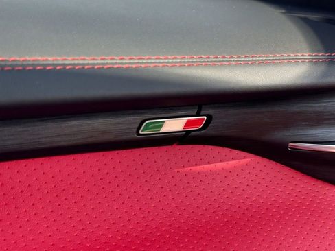 Used 2024 Maserati GranCabrio Trofeo image 40