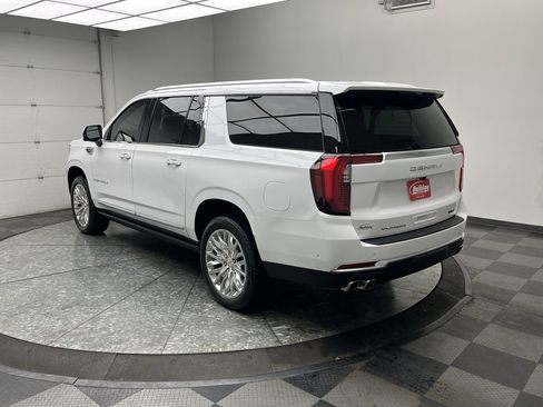 Certified 2025 GMC Yukon XL Denali w/ Sun & Power Step Package image 37