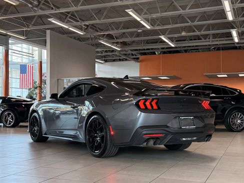 Used 2025 Ford Mustang GT Premium w/ GT Performance Package RWD image 4