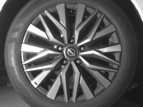 Used 2025 Nissan Altima 2.5 SV FWD image 18